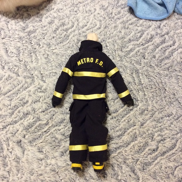 GI Joe Firefighter - Picture 15 of 16